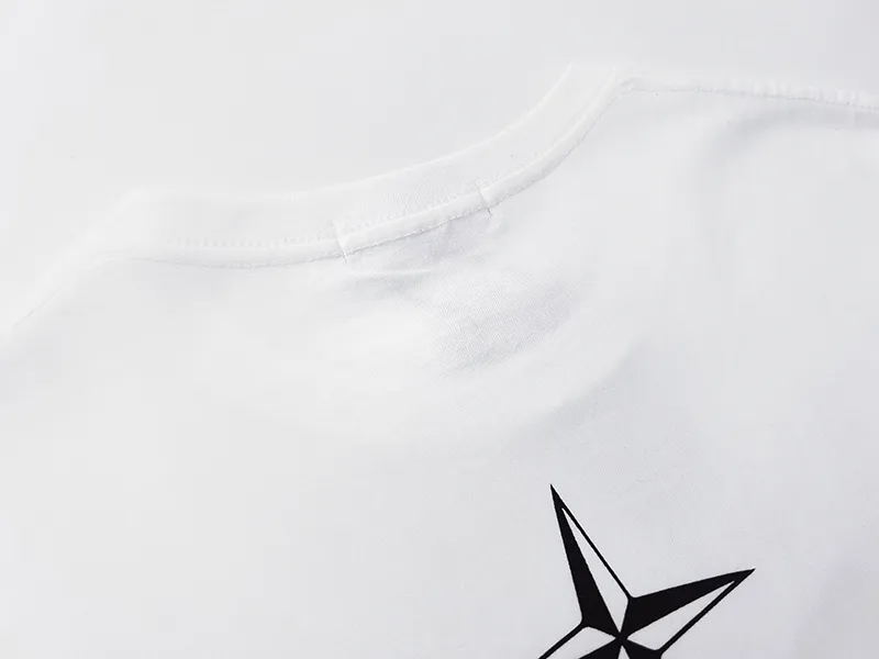 W610#P110💰 Stone Island logo printed front and back short-sleeved men's and women's loose casual T-shirts. Made of 260g combed cotton with 32-count double yarn. Double-threaded two-needle pressed thread. No deformation after long-term washing. Imported 3D printing. No fading. No cracking. Authentic pattern making. Double tags washed. Original packaging. Color: black-white. Size M-XXL.